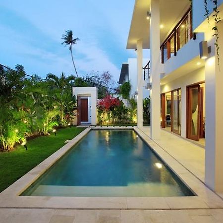 Moonlight Villa Bali 努沙杜瓦 外观 照片