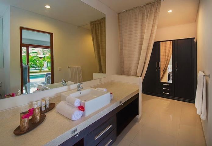 Moonlight Villa Bali 努沙杜瓦 外观 照片